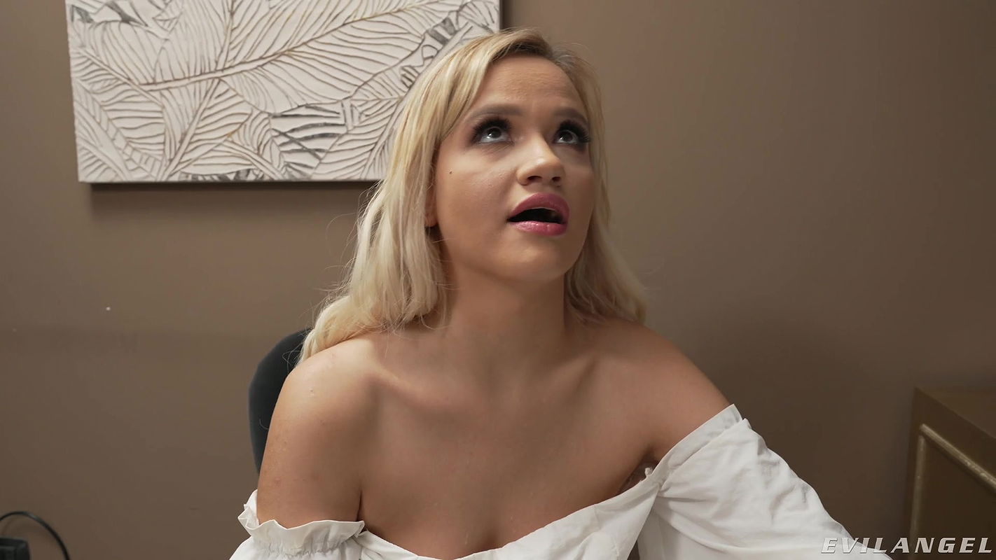 Evil Angel with Novella Night in NOVELLA NIGHT Anal Fashion Photo Shoot