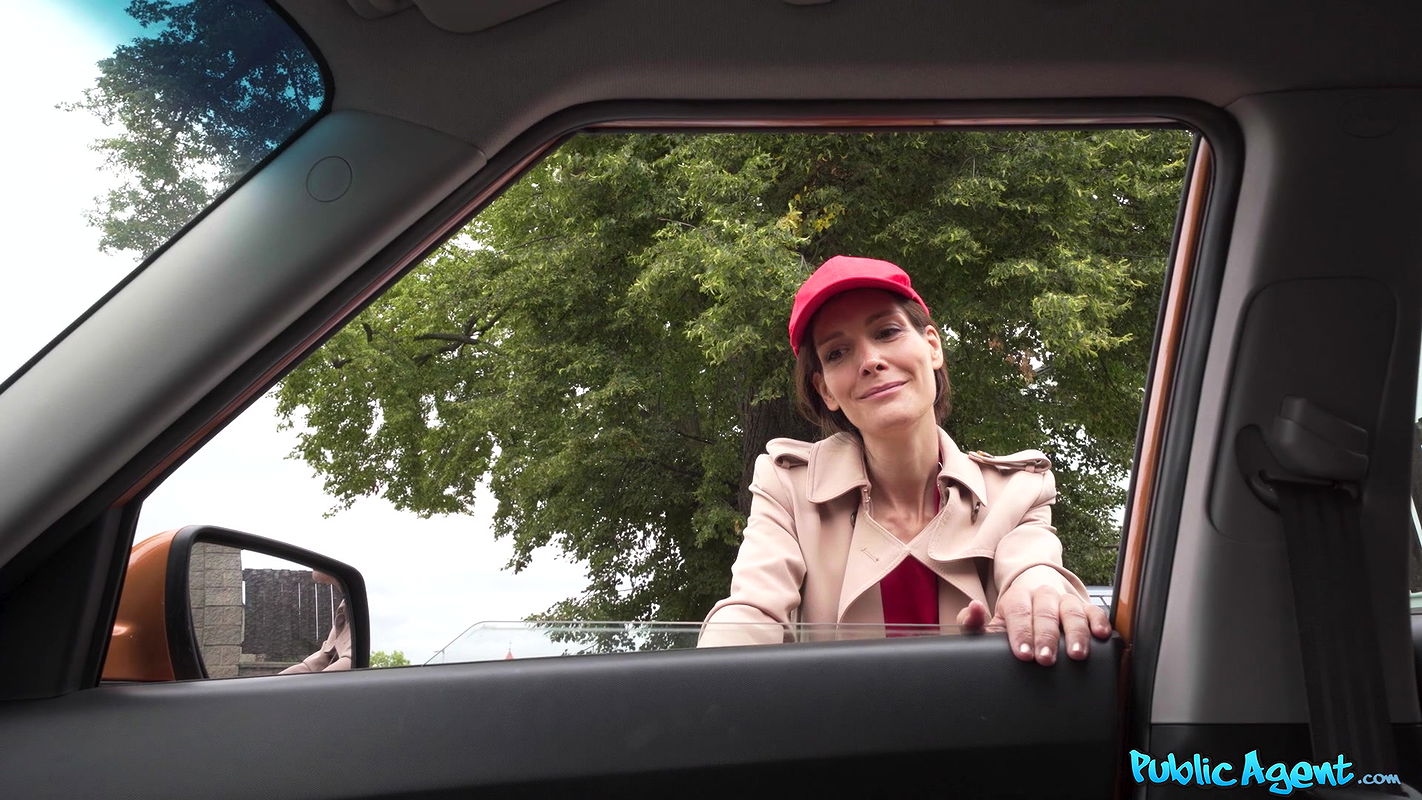 Public Agent with Mia Moone in Shy waitress needs more than tips