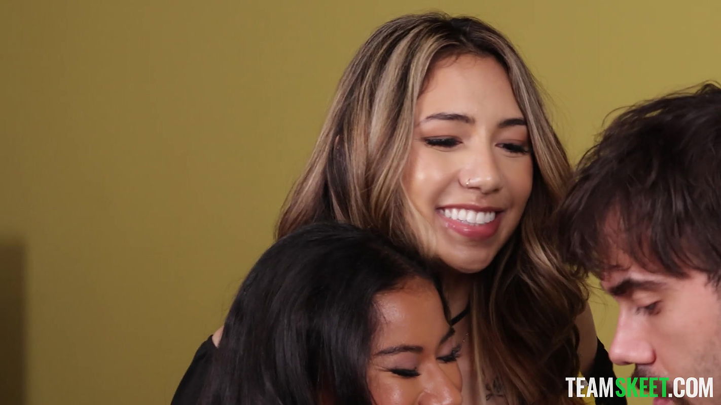 Step Siblings with Ameena Green, Gia Dibella & Kimora Quin in Strip Poker Lessons_ Deal Your Stepsisters In for a Foursome (Winner Gets All the Cum)