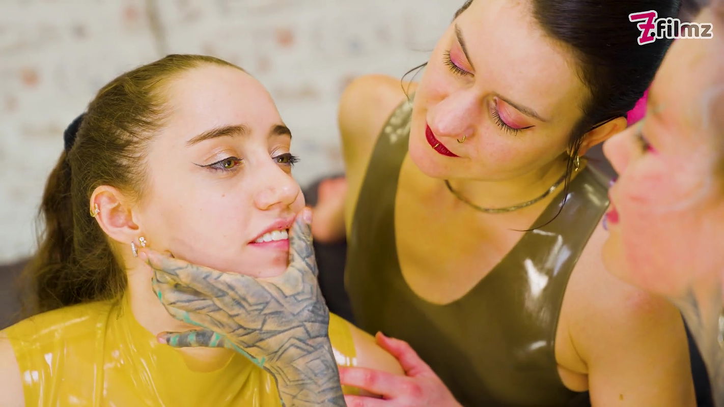 Z-Filmz Originals with Anuskatzz, Miss Flora & Miss Medea in Inked Beauties Pleasure Each Other on the Couch