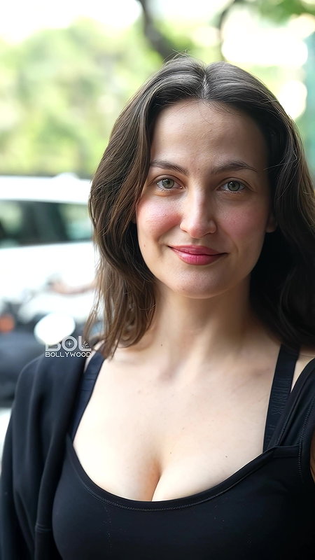 ELLI AVRRAM RAVISHING MILKY HOTTIE OPEN TEASE HQ VIDEO