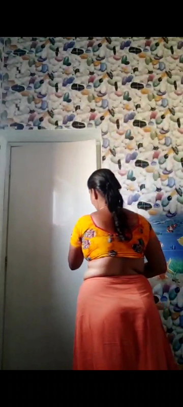 Mallu aunty stripping and fully nude