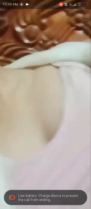 Desi gf show big boobs