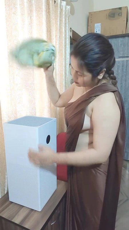 Awesome milf without blouse topless show in saree