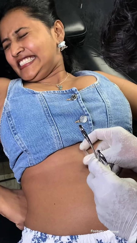 Cute chubby girl closeup navel and boobs armpit show navel piercing