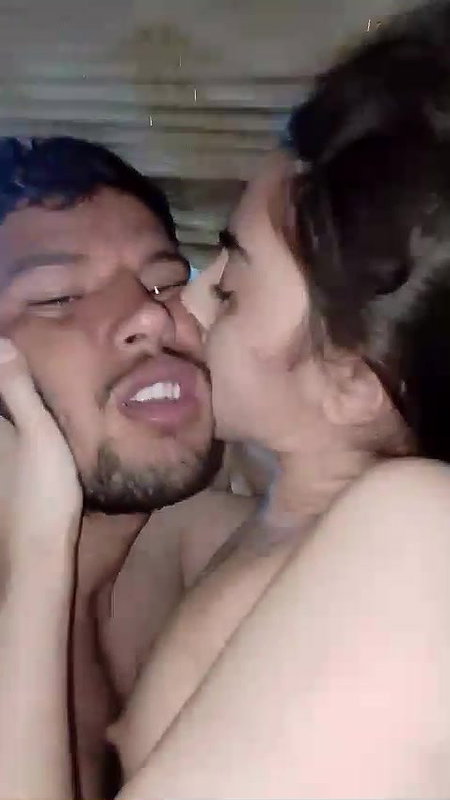 Desi girl nude romance and shaved pussy fucking