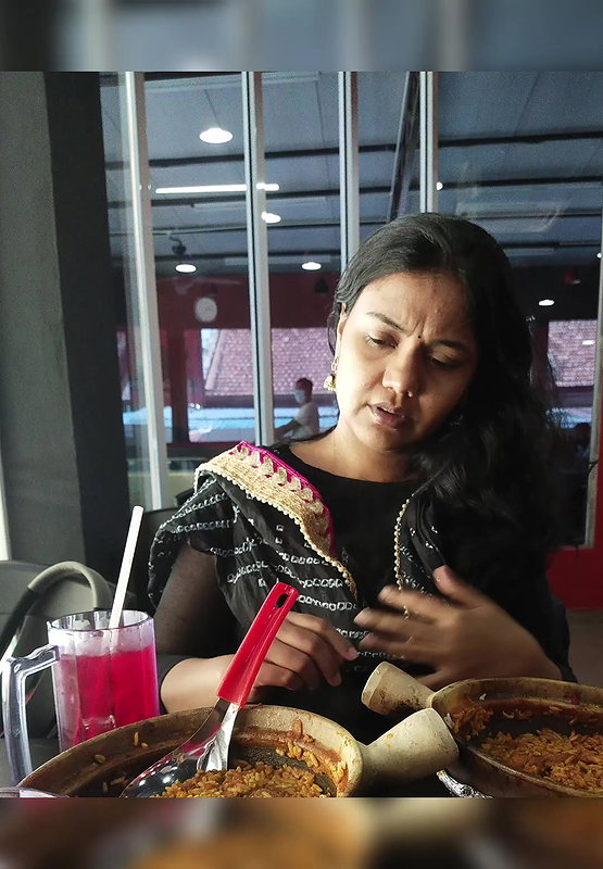 Kruthika Latest Ass shake – BJ and 4Vids5