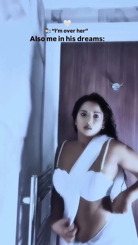 APSARAA SEXY BUSTY BABE IN SAREE MEN DREAM OF