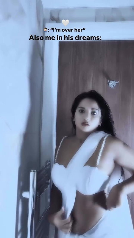 APSARAA SEXY BUSTY BABE IN SAREE MEN DREAM OF