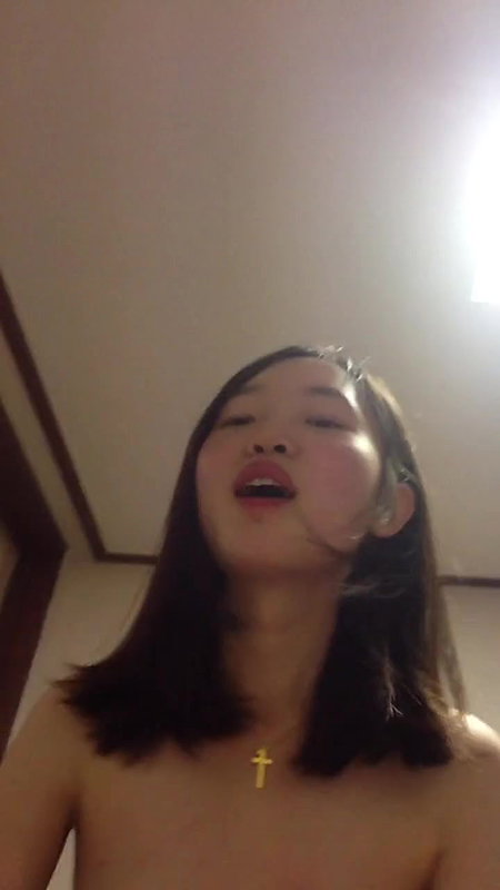 Slim Sexy Chinese Babe Enjoys Fucked & Moans