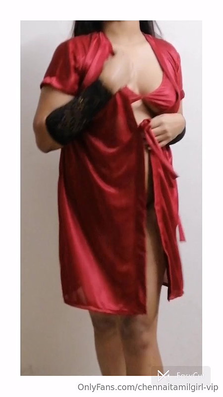 Chennai Tamil Girl VIP in nighty showing nudes