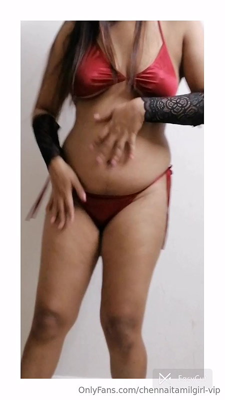 Chennai Tamil Girl VIP in nighty showing nudes