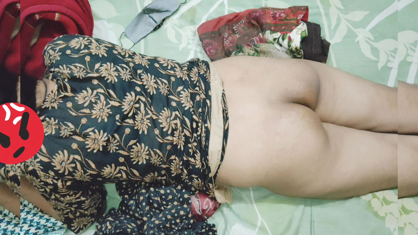 Bhabi ki Chudai ( Part 1 ) Gand me Ronay lagi