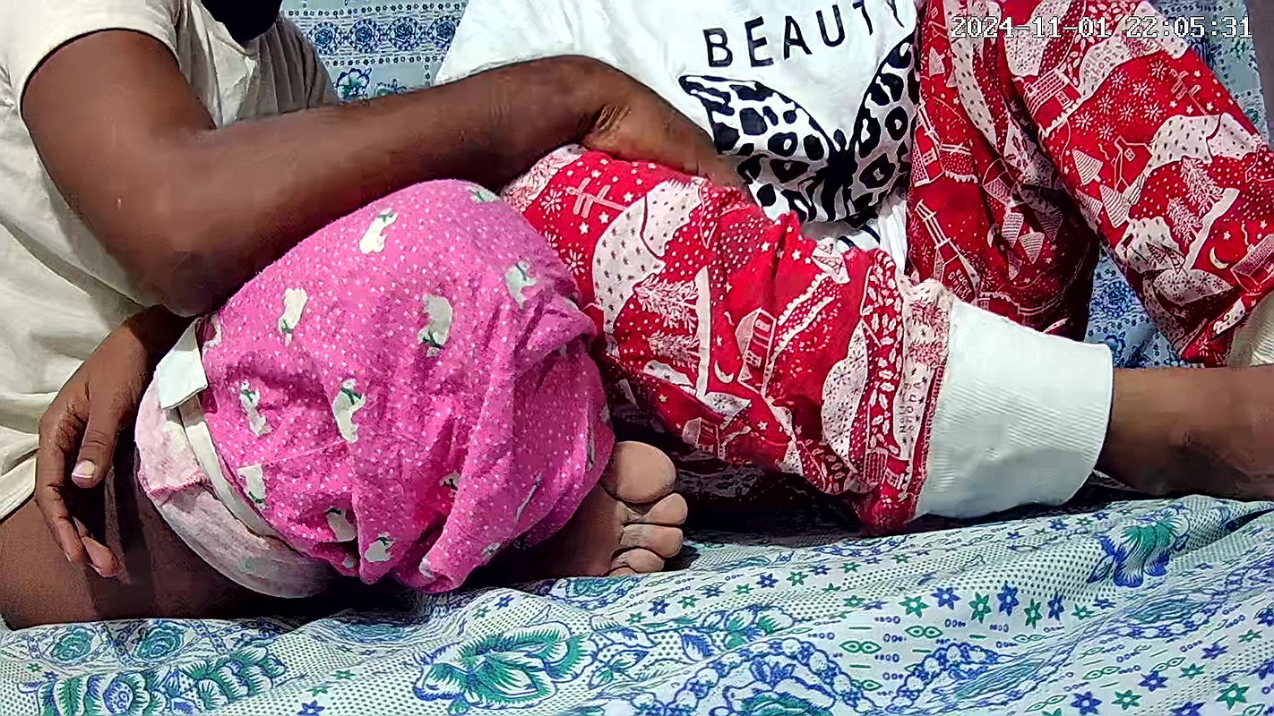 Dasi stepmom and stepson sex in the bedroom 365