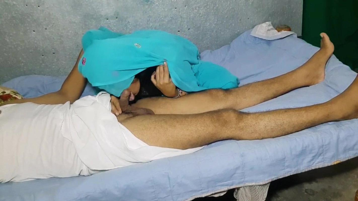 Daughter-in-law left a lot, Real Indian Desi Sasur Bahu Sex in Hindi Dirty Talk