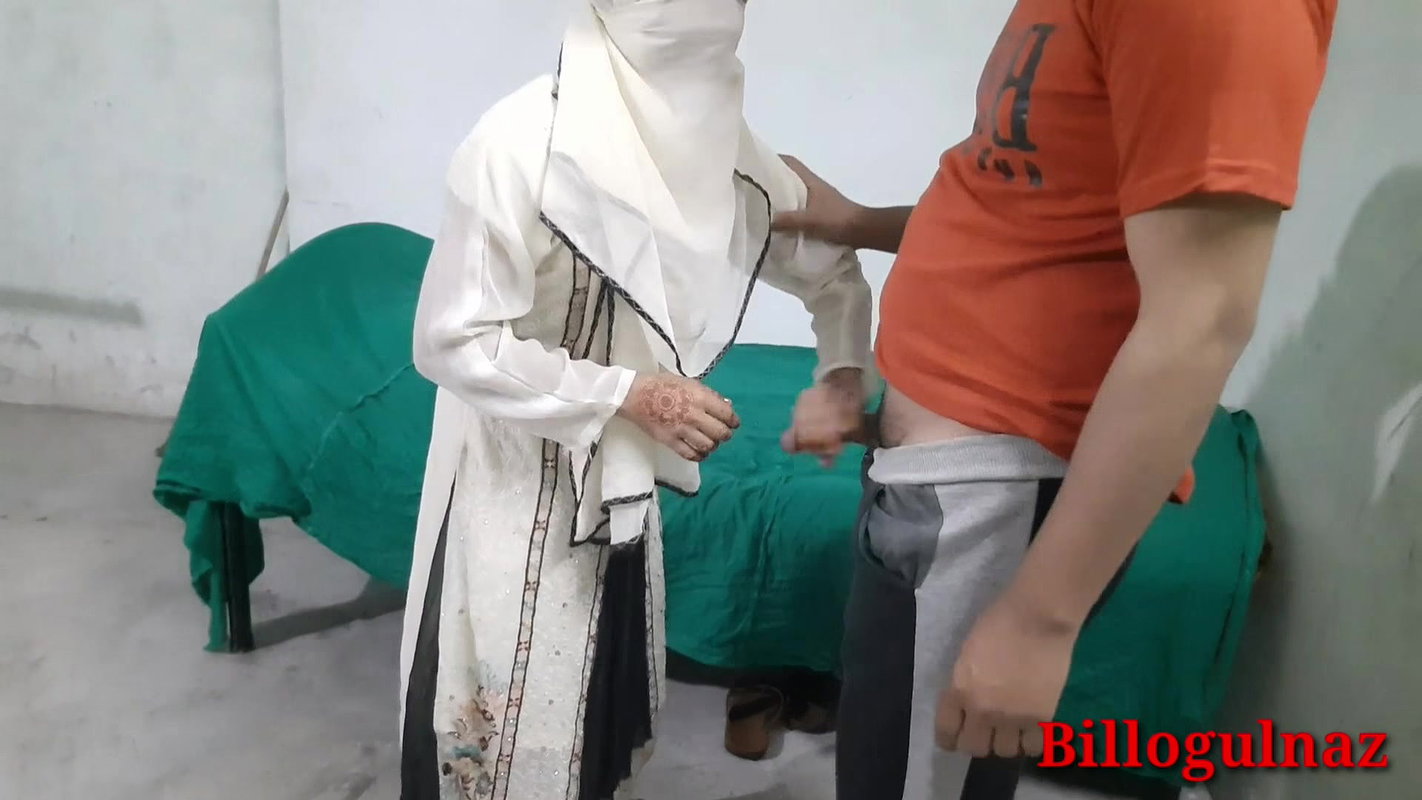 Desi Kamwali Maid ko Owner ne saza (Punishment) de kr jabardasti choda, Indian maid fucked by house owner with hindi