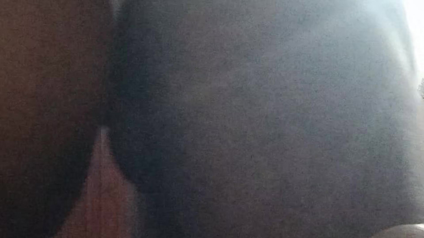 Fuck the hot girlfriend in her house