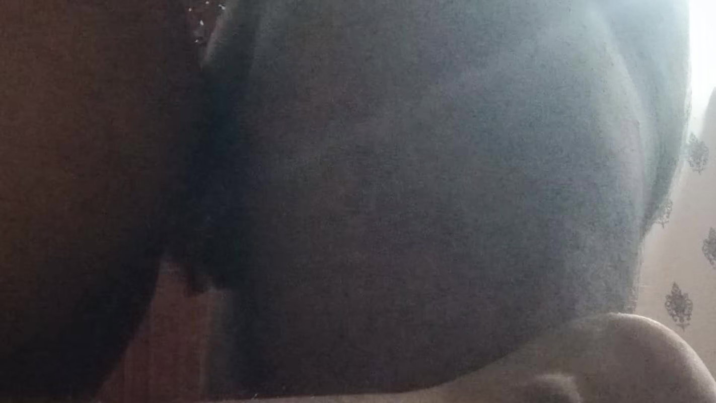 Fuck the hot girlfriend in her house