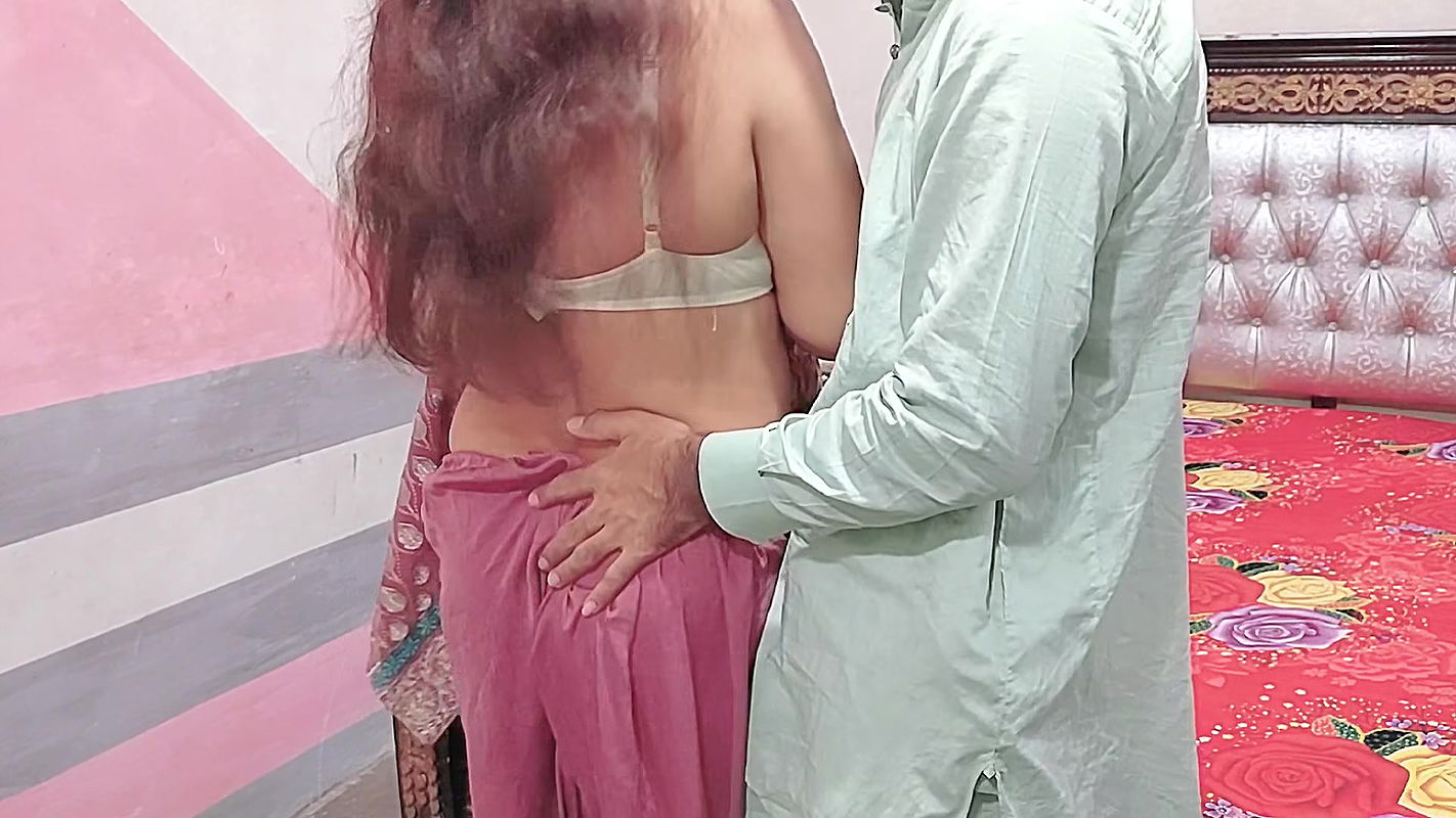 Indian Desi Bhabhi dress change kr rahi thi Dever ny Ghori bana k Chudai Kari Best Doggystyle Anal Sex Xxxxx Clear Hindi Audio