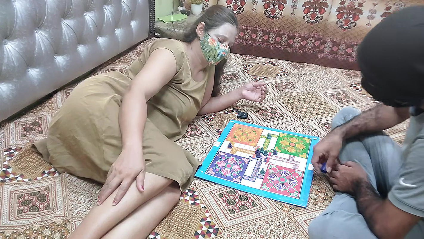 Indian Desi Step Sister were playing a game of Ludo, but in the end, it turned from Ludo into a Doggystyle Sexgame."