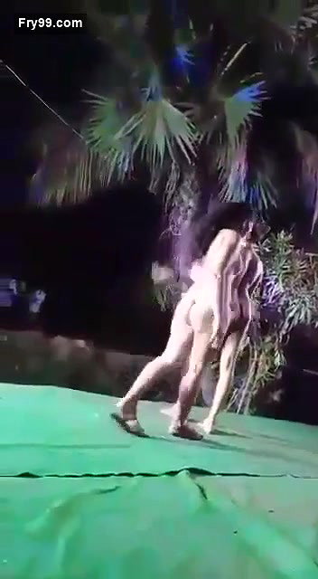 Nude Dance show
