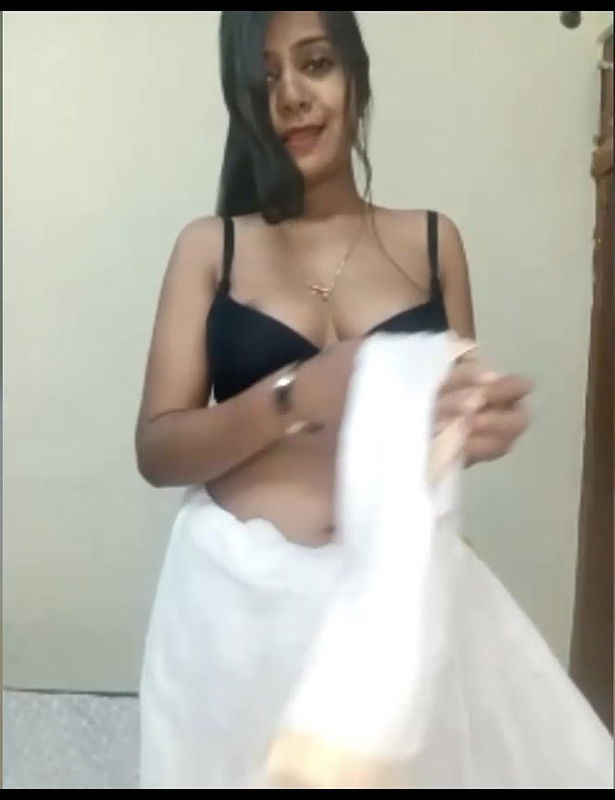 Miss-Riyasingh-stripchat-ticket-show