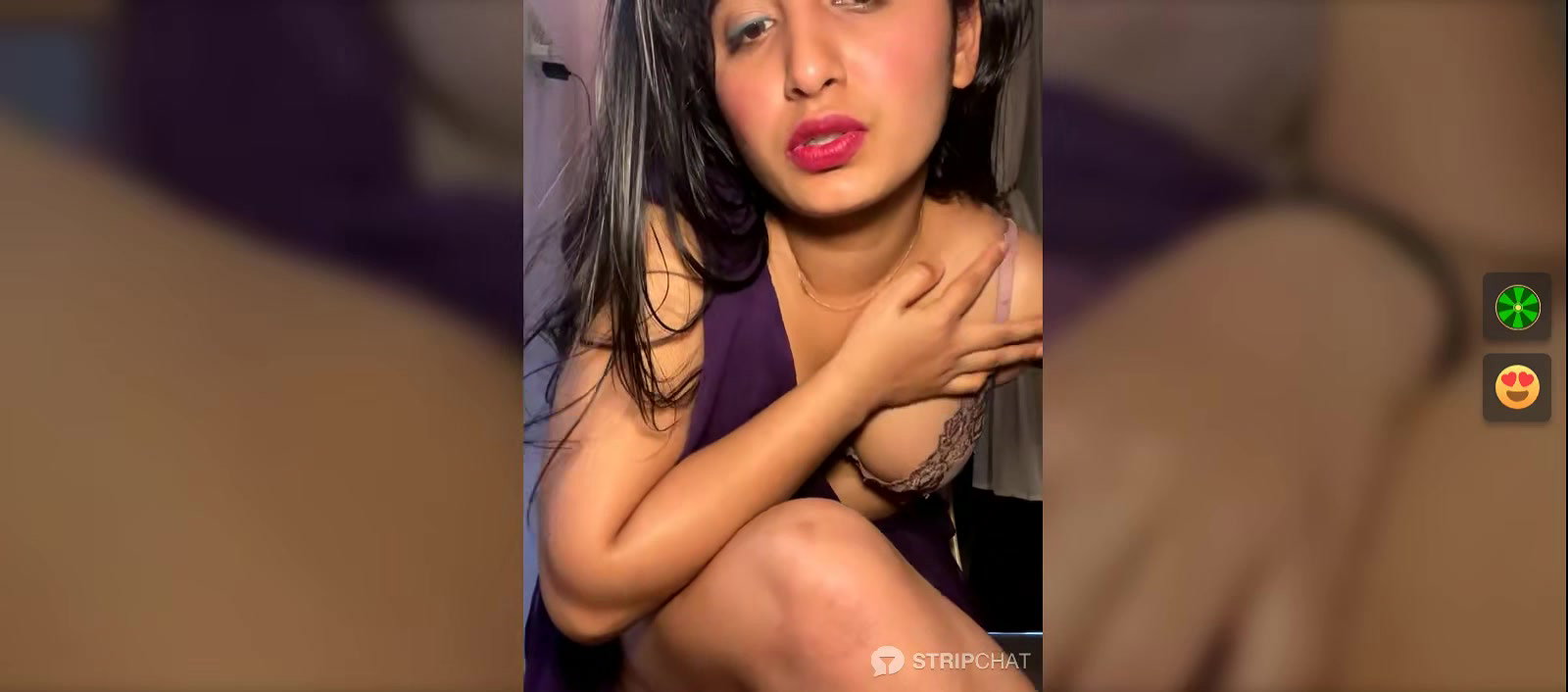 Indian college girl showing nude body