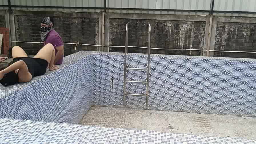 Bhabi Fucking Pool Trainer at empty pool