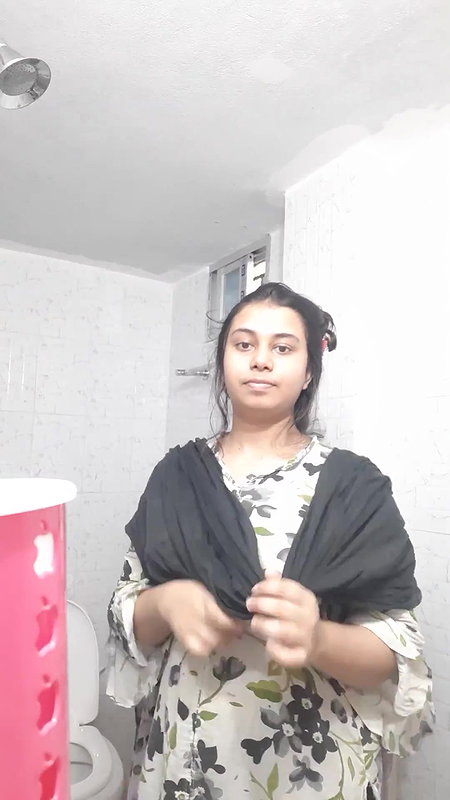 Busty Bangla Bath Non-nude