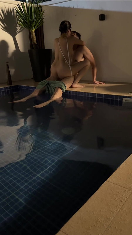 Rich Desi Couple Fuck Enjoying Her Home Swimming Pool