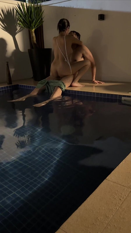 Rich Desi Couple Fuck Enjoying Her Home Swimming Pool
