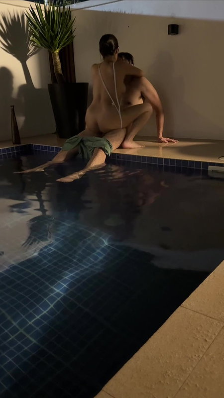 Rich Desi Couple Fuck Enjoying Her Home Swimming Pool