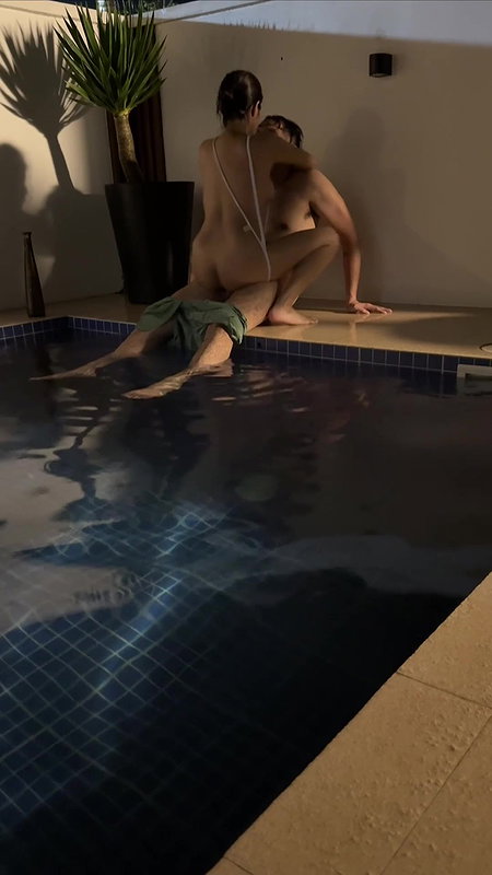 Rich Desi Couple Fuck Enjoying Her Home Swimming Pool