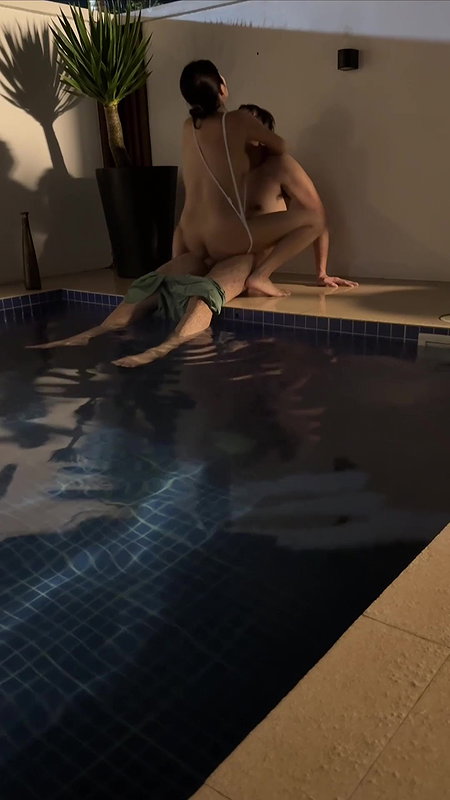 Rich Desi Couple Fuck Enjoying Her Home Swimming Pool