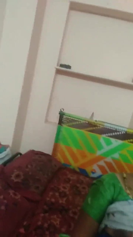 Slutty bhabhi in saree is ready for sex with client