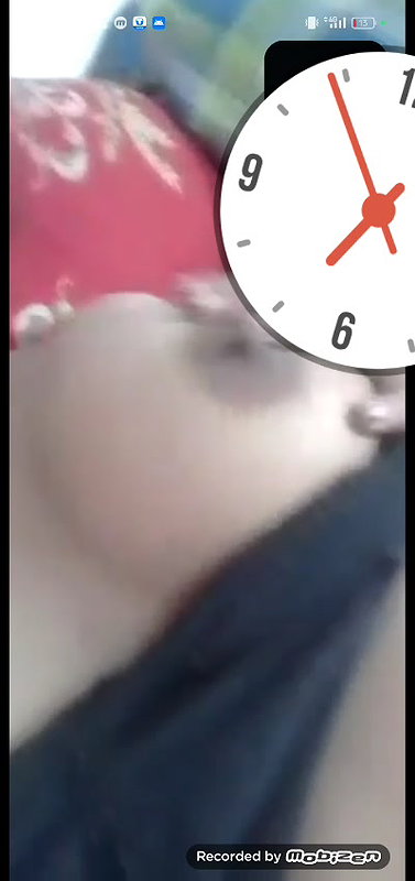 Mast boobs and pussy showing wife on video call