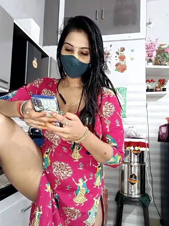 Reena Bhabhi – ‘Tip Karo aur dekhlo lo Bhabhi ki Patola Gaand, free me ni samjhe’