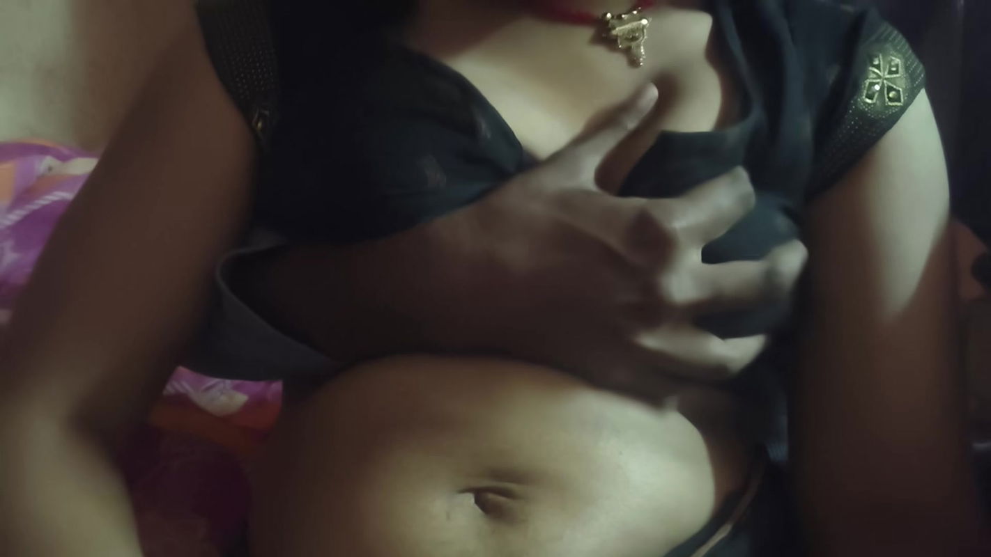 Black saree with blouse and beautiful girls bihari bhabhi