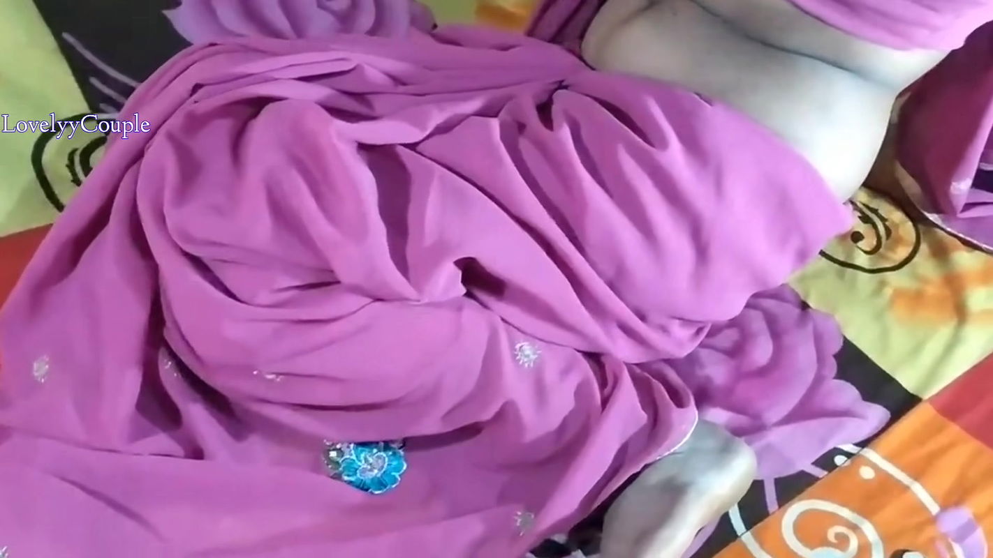 Brother-in-law fucked his sister-in-law doggy style. Brother-in-law Sister-in-law Sex Video