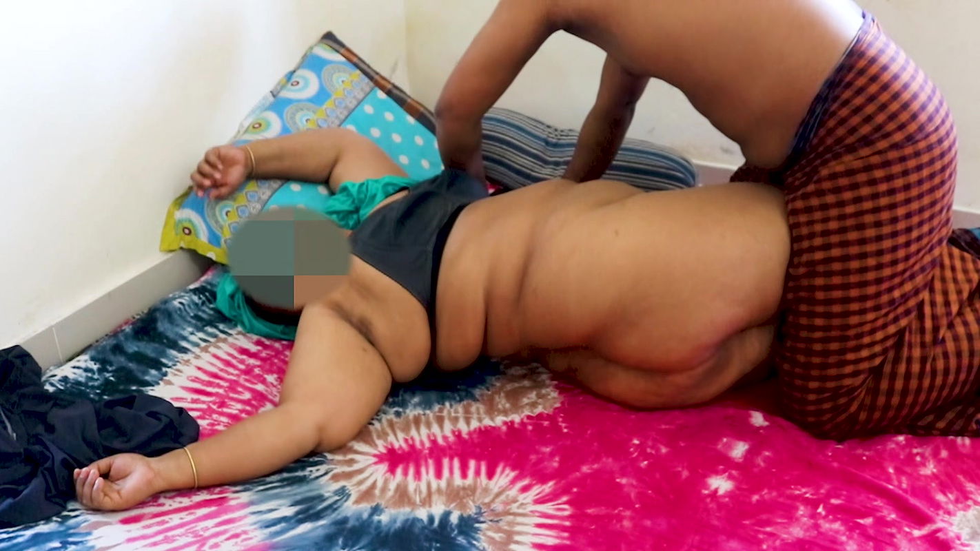 Chote devar ji ne apne hot bhabhi ko chod dala