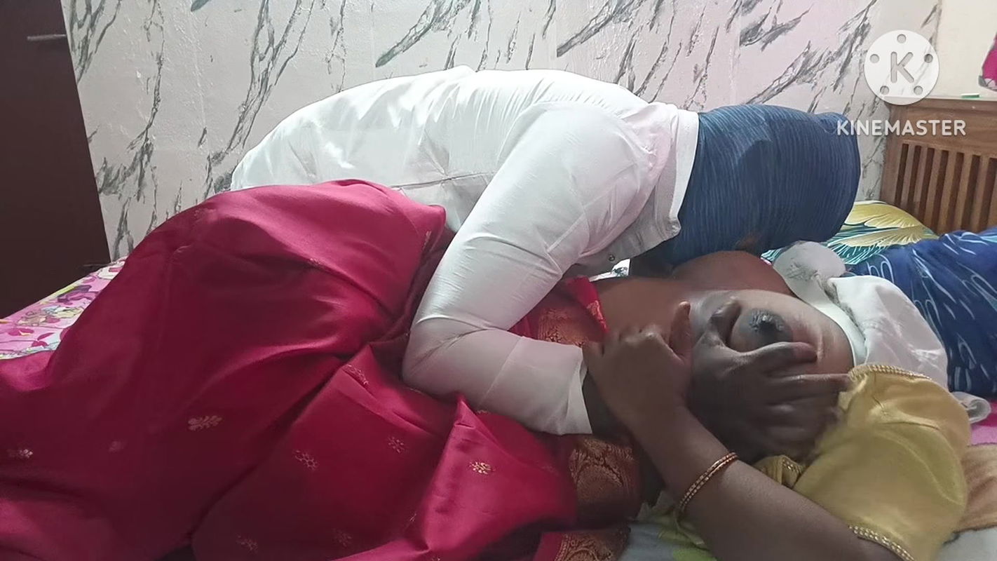 Desi couple’s first night video. Full hindi audio with loud moaning