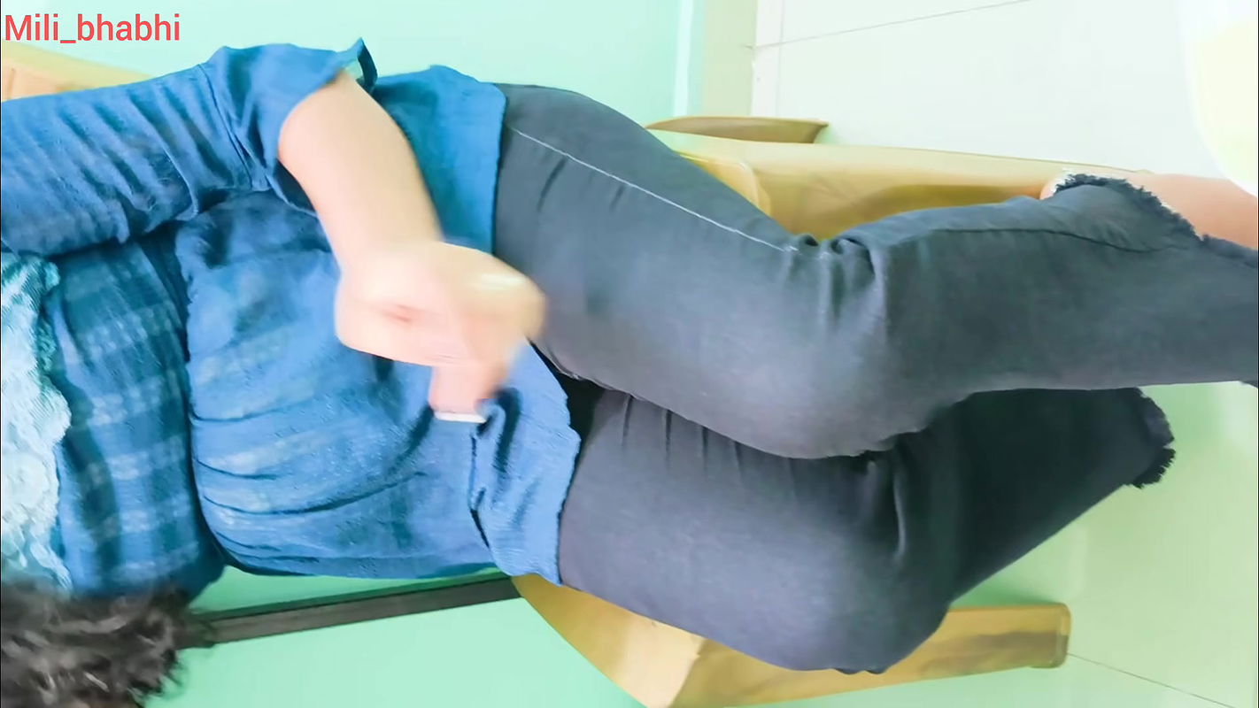 Hot 18+ indian desi Village girl tight pussy fuck, Desi indian Beautiful local Girl first time tight pussy fuck with BBC Hindi