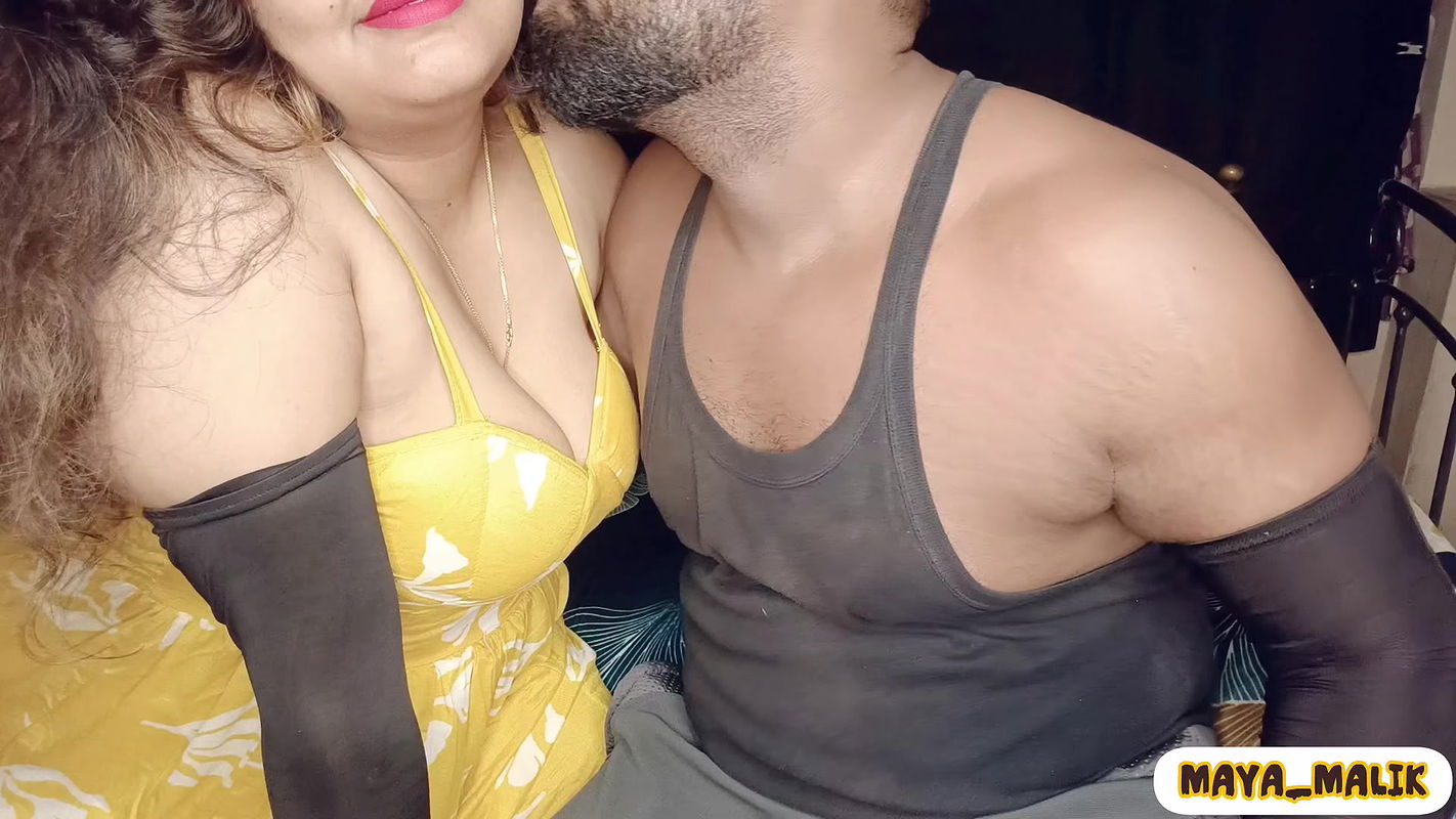 After Going to Husband’s Office, Sister-in-law Kissed Her Younger Brother-in-law for the First Time at Night