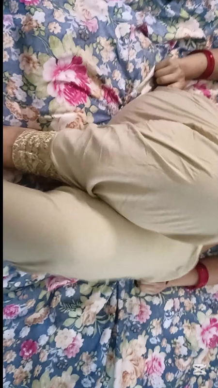 I Made the Milk of My Pakistani Girlfriend and Left Her