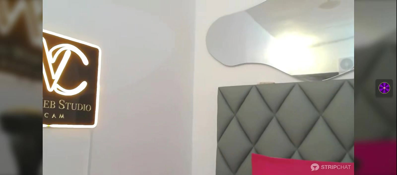 Hot babe in transparent saree showing her milky white boobs