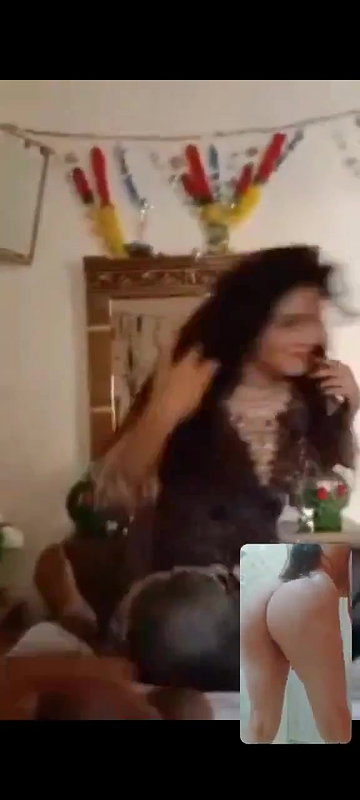 Cousin sister giving blowjob while girlfriend fingring on vc seeing them