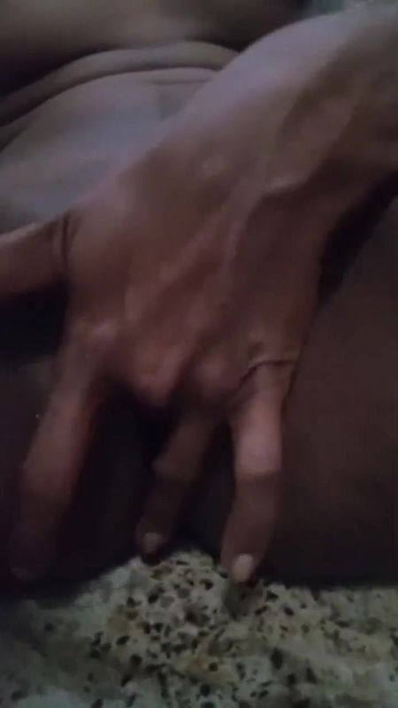 India Queen hot bhabhi ne chut me fingering karke Pani nikala (Hindi audio)