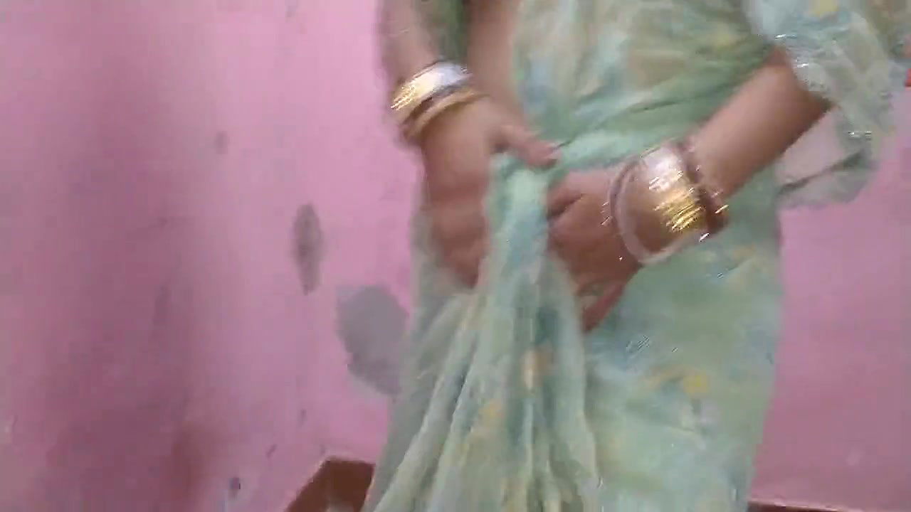 Bhabhi Before Having Fun
