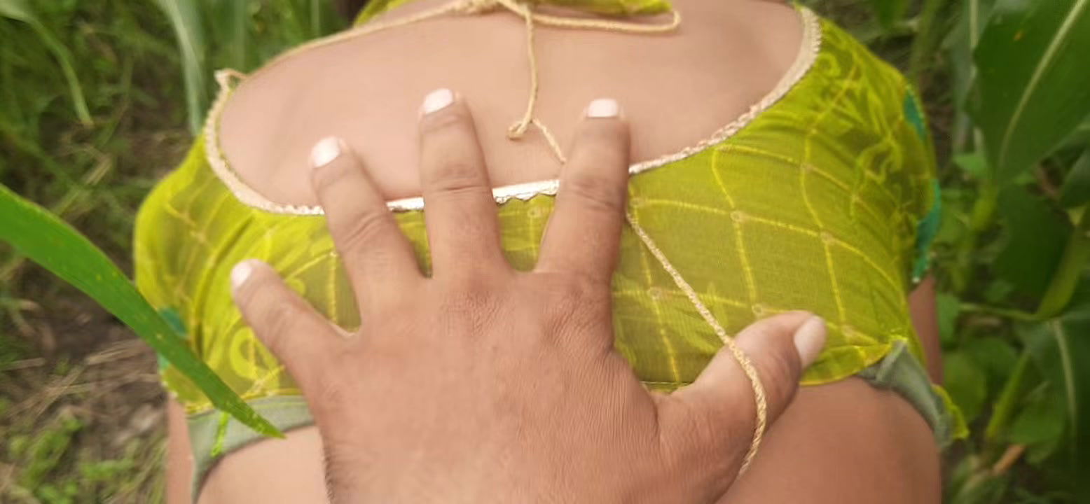 Desi Girl’s Outdoor Indian Village Girl Outside