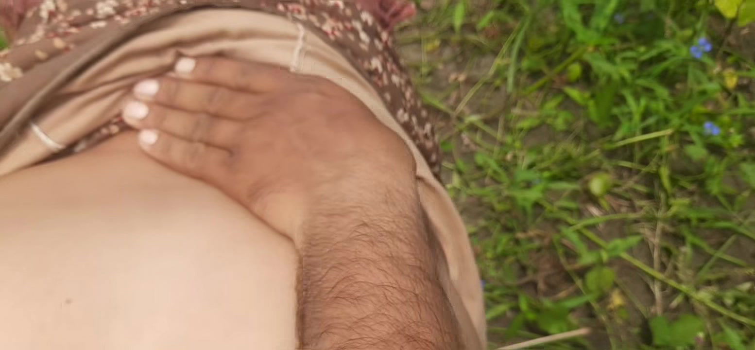 Desi Girl Outdoor Fuck Ass Kill Outdoor Fuck in Indian Village Desi Village Outdoor